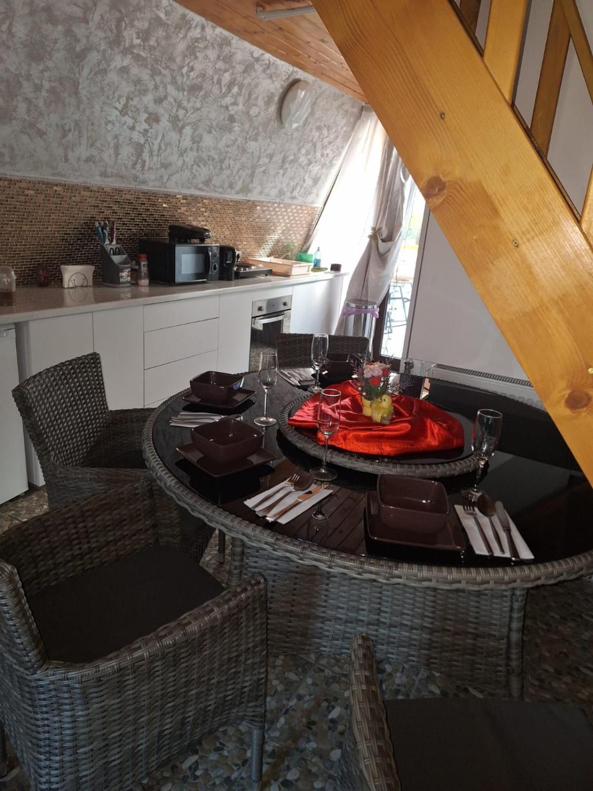 Popasul Dacilor Predelut Exterior foto